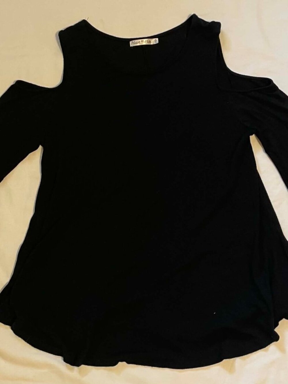 HEART & Hips, Women’s Cold Shoulder Black Shirt, Size L
